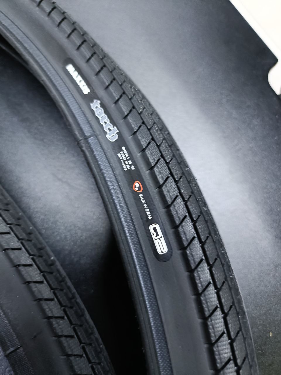 MAXXIS Torch Silkworm 37-451 20x 1 3/8